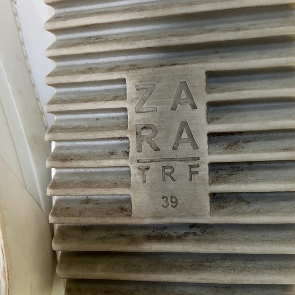 Zara size 39 Beige / White Leopard print at heel 1” high sole Textured Sneakers - Picture 13 of 16